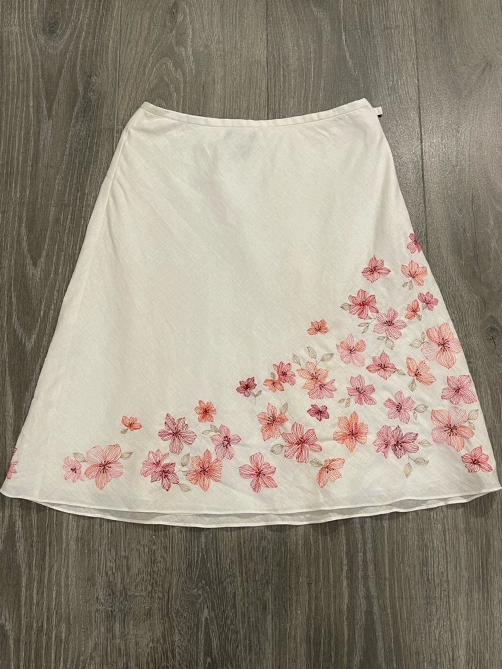 Ann Taylor White A-Line Skirt with Pink Floral Embroidery 100% Linen